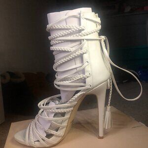 JustFab White Laced Stiletto Heels/ size 9